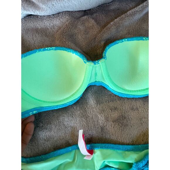 Victorias Secret Bikini - Picture 7 of 7